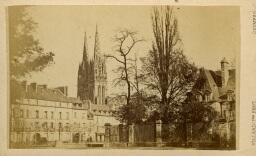 /medias/customer_2/EXPOSITIONS VIRTUELLES/QUIMPER SOUS L'ANCIEN REGIME/La_prefecture_et_les_fleches_de_la_cathedrale_25_Fi_36_jpg_/0_0.jpg